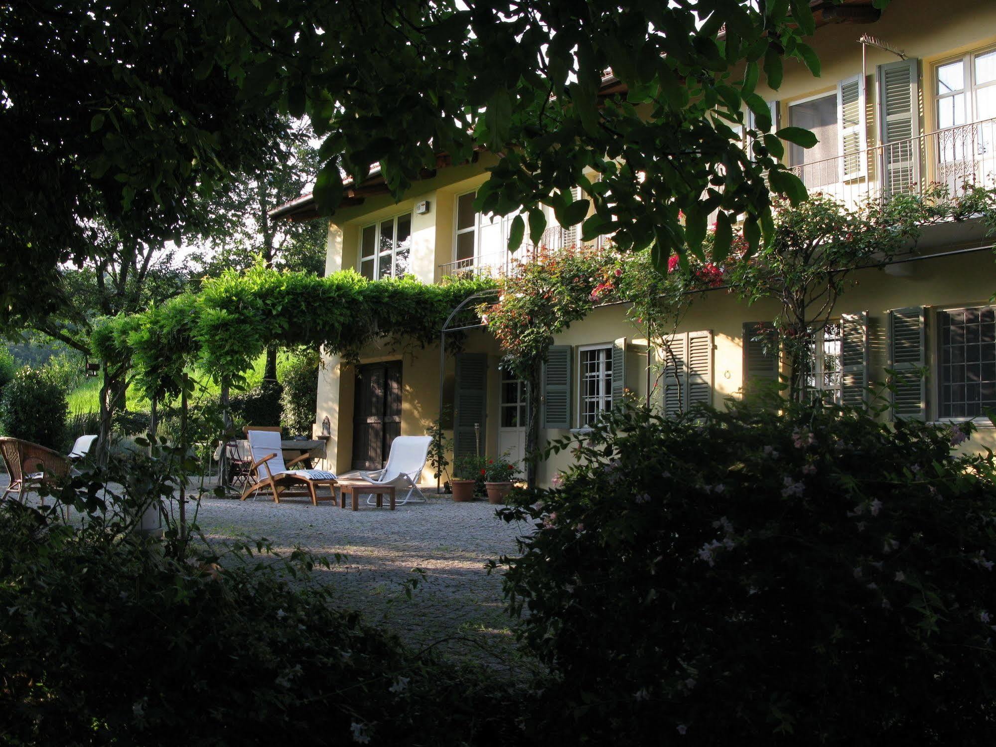 Sotto La Luna Bruna B&B Cocconato Eksteriør bilde