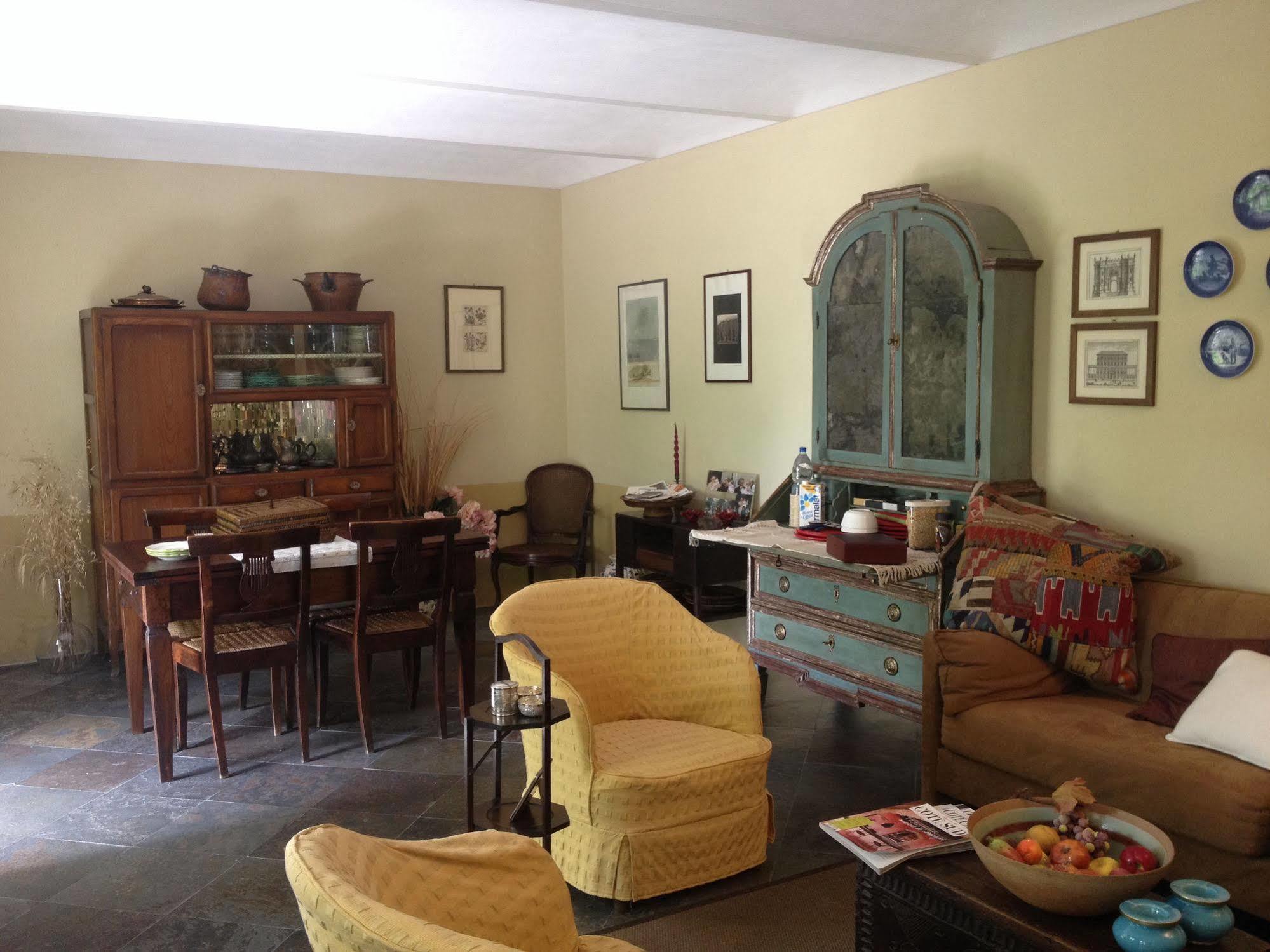 Sotto La Luna Bruna B&B Cocconato Eksteriør bilde