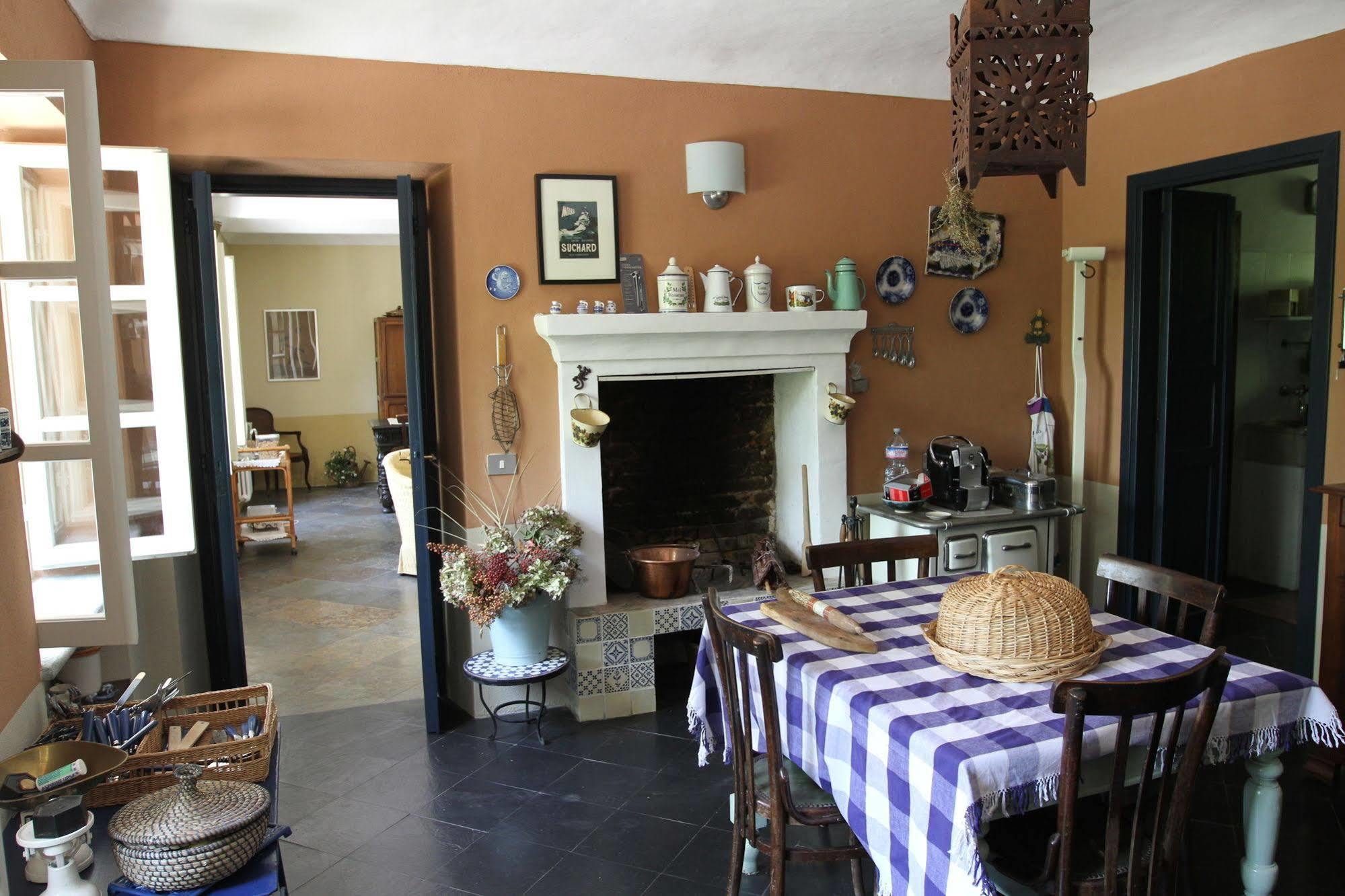Sotto La Luna Bruna B&B Cocconato Eksteriør bilde