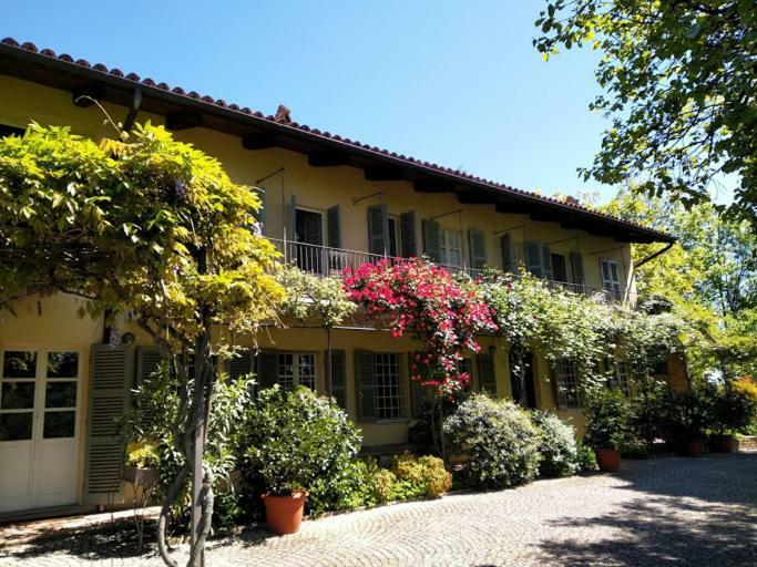 Sotto La Luna Bruna B&B Cocconato Eksteriør bilde